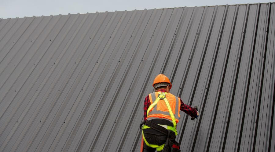 Professional residential roofers in Linden, WI